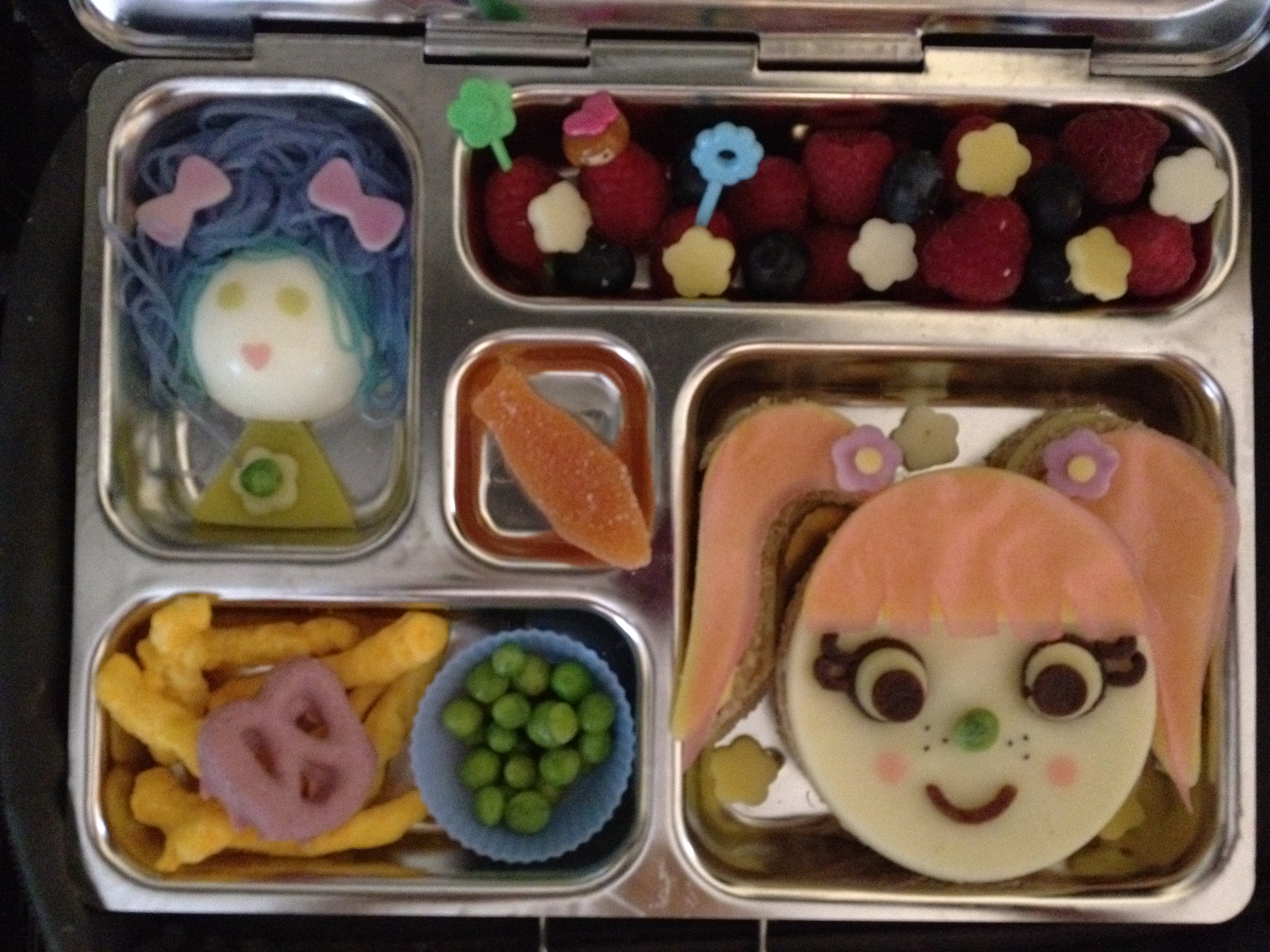 Pinky and Bluey Play Date Lunch Veggie-Bento